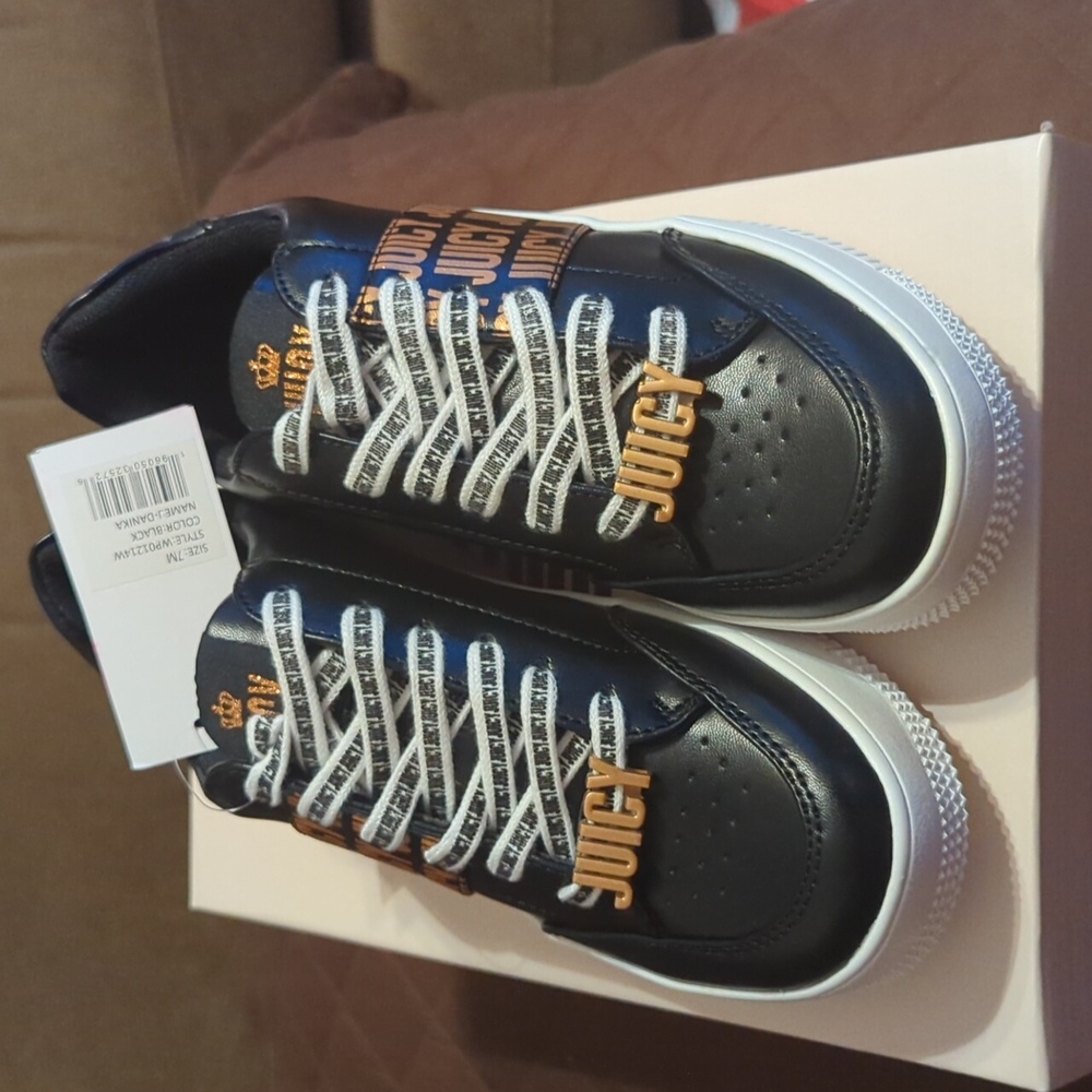 NWT Juicy By Juicy Couture Black Danica Women's Sneakers in multiple sizes